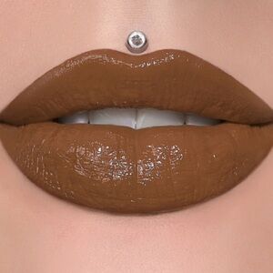 Jeffree Star Supreme Gloss “Top Shelf”